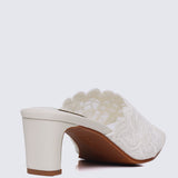 Chloé Comfy Heels In Beige