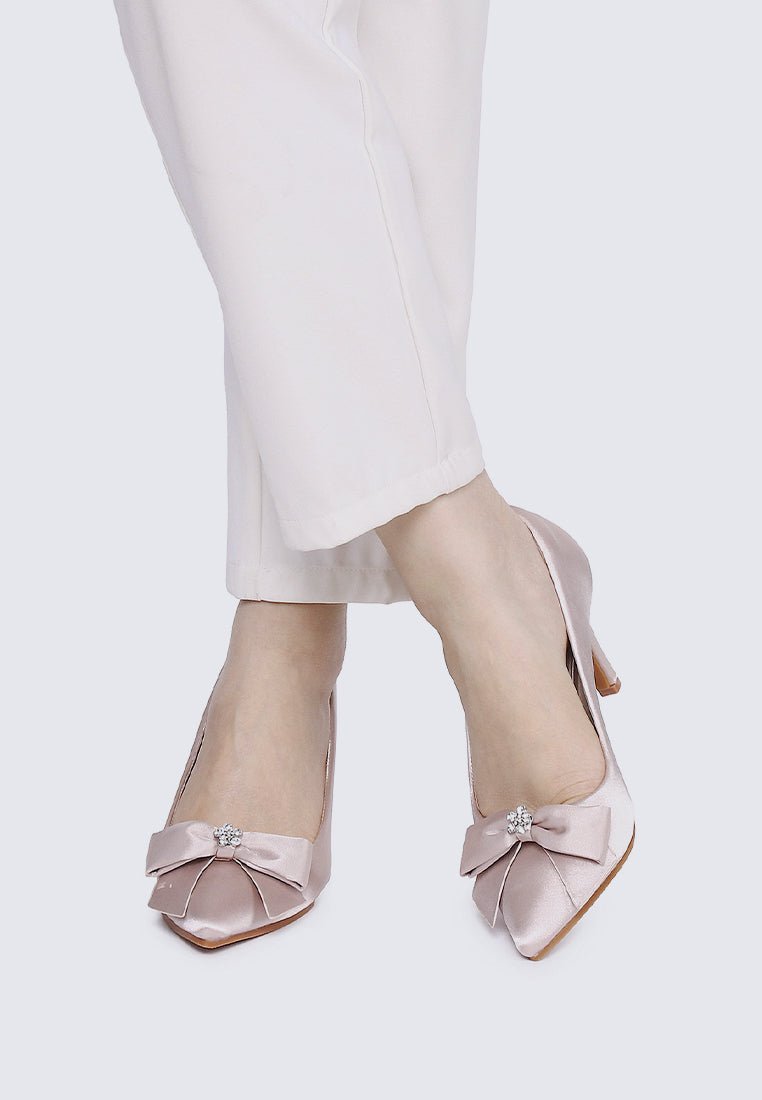 Alexandria Comfy Pumps In Nude - myballerine