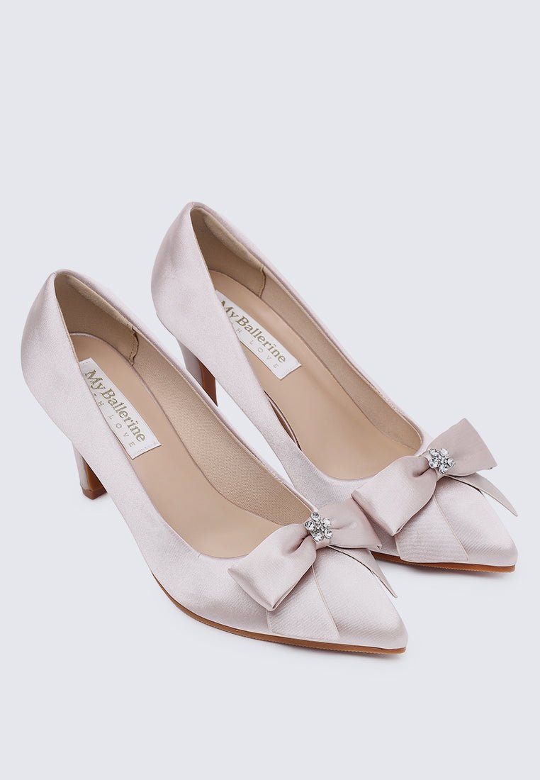 Alexandria Comfy Pumps In Nude - myballerine