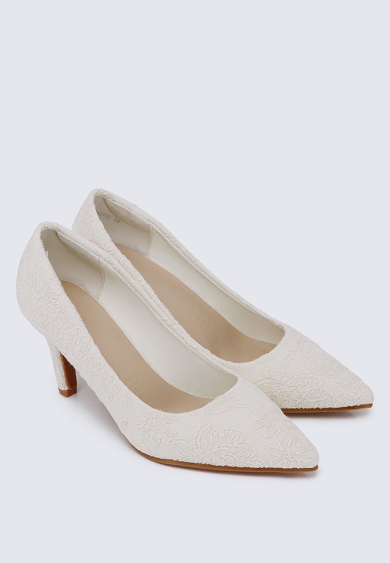 Hadria Comfy Pumps In BeigeShoes - myballerine