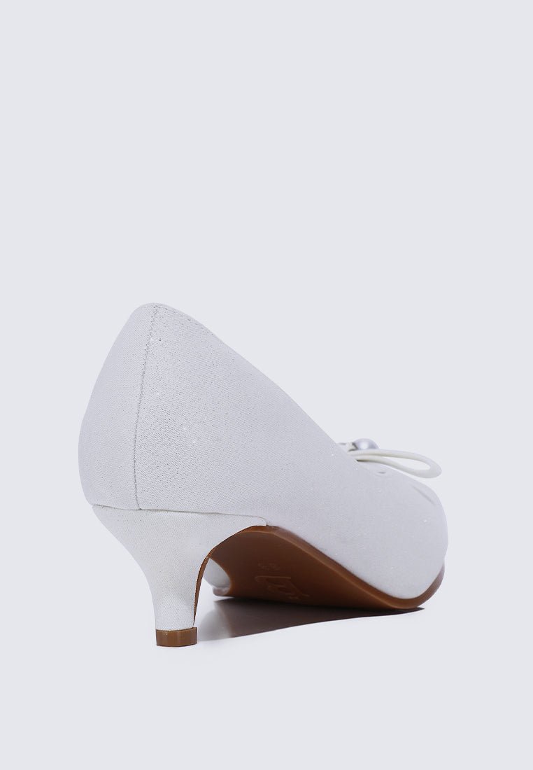 Perla Comfy Pumps In Ivory - myballerine