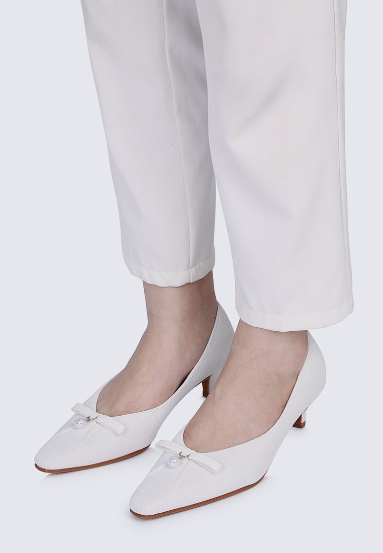 Perla Comfy Pumps In Ivory - myballerine