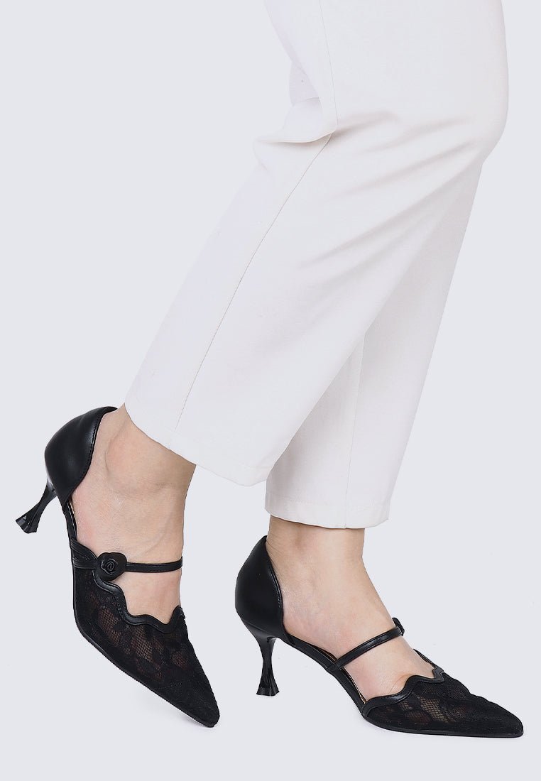Timeless Blossoms Comfy Pumps In BlackShoes - myballerine