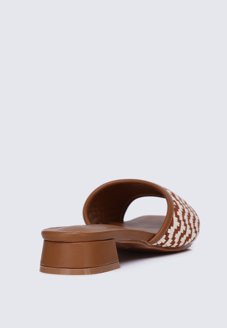 Vee Comfy Sandals In BrownShoes - myballerine