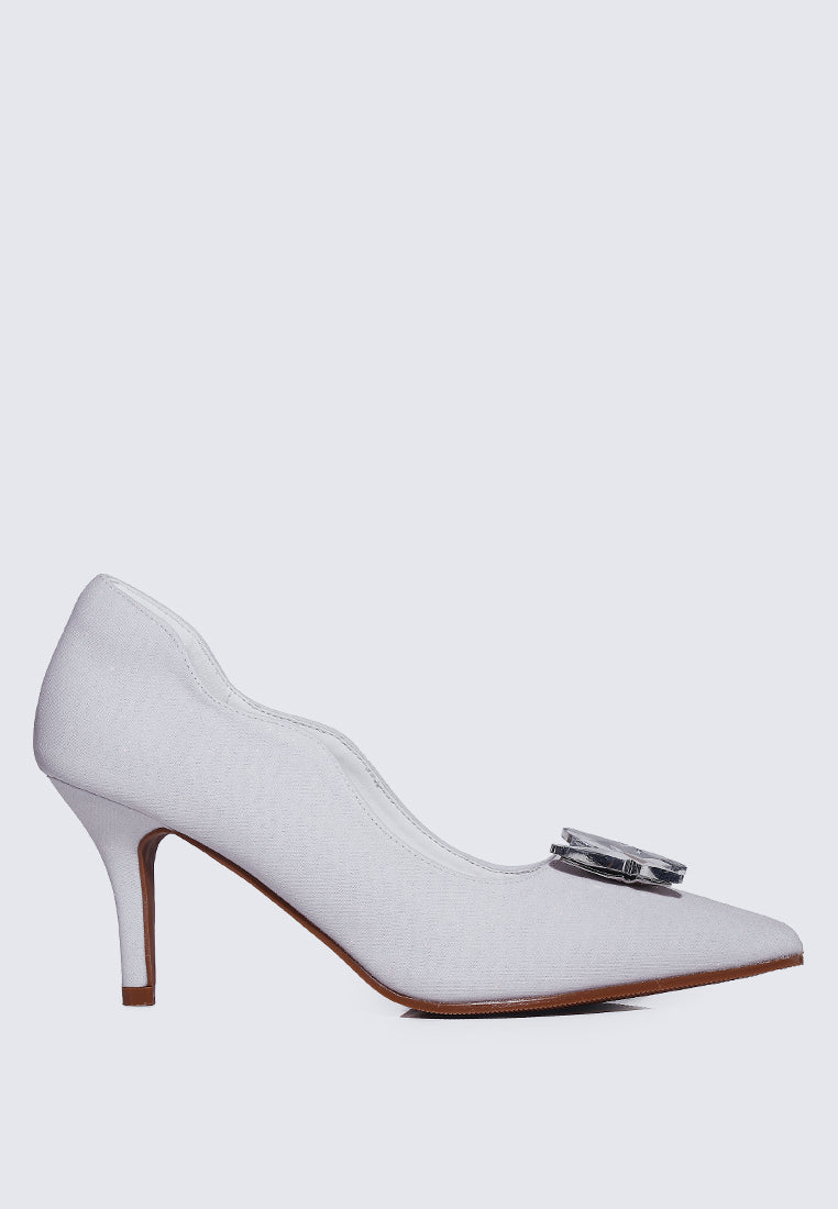Fairytale Fantasy Comfy Pumps In Platinum