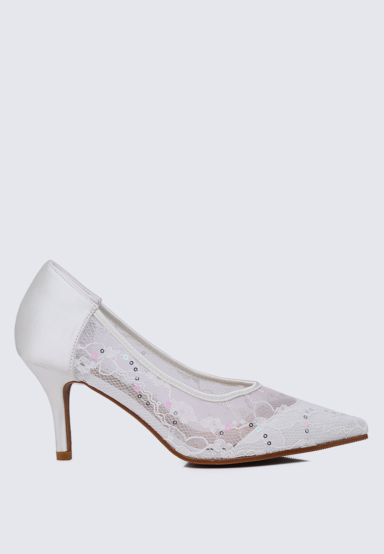 Lucie Comfy Pumps In White