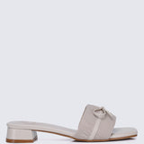 Isabeau Comfy Sandals In Beige