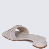 Isabeau Comfy Sandals In Beige