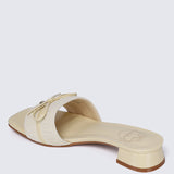 Isabeau Comfy Sandals In Light Yellow
