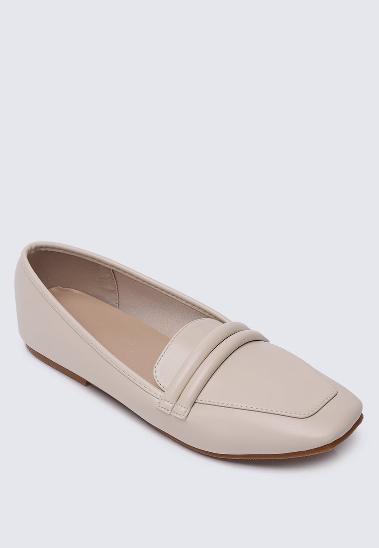 Aaliyah Comfy Loafers In Almond