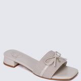 Isabeau Comfy Sandals In Beige