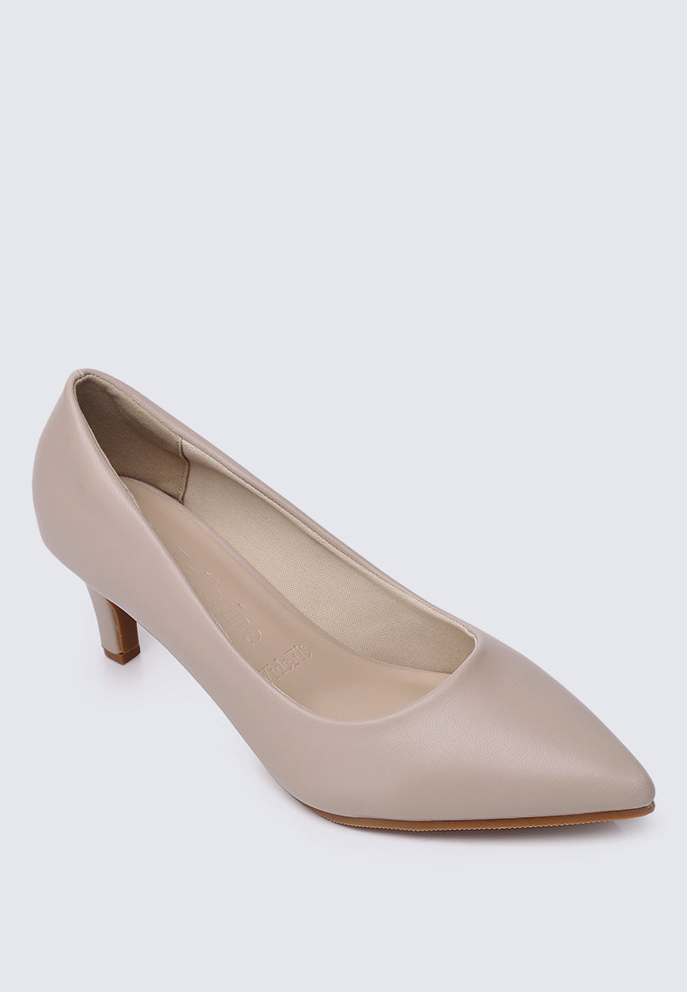 Alvina Wide Feet Comfy Heels In Almond