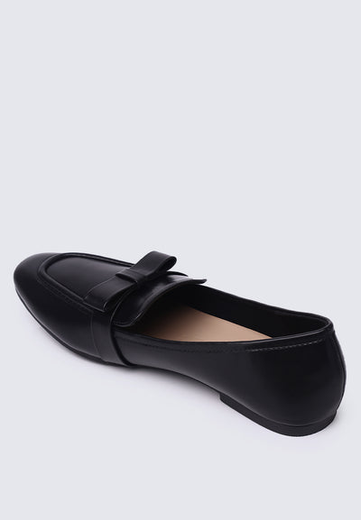Penelope Comfy Loafers In Black
