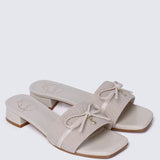 Isabeau Comfy Sandals In Beige