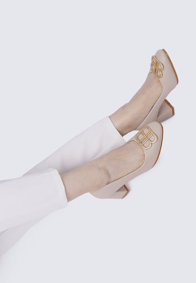 Vanessa Wide Feet Comfy Heels In Almond