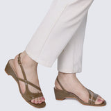 Yeemi Comfy Heels In Taupe