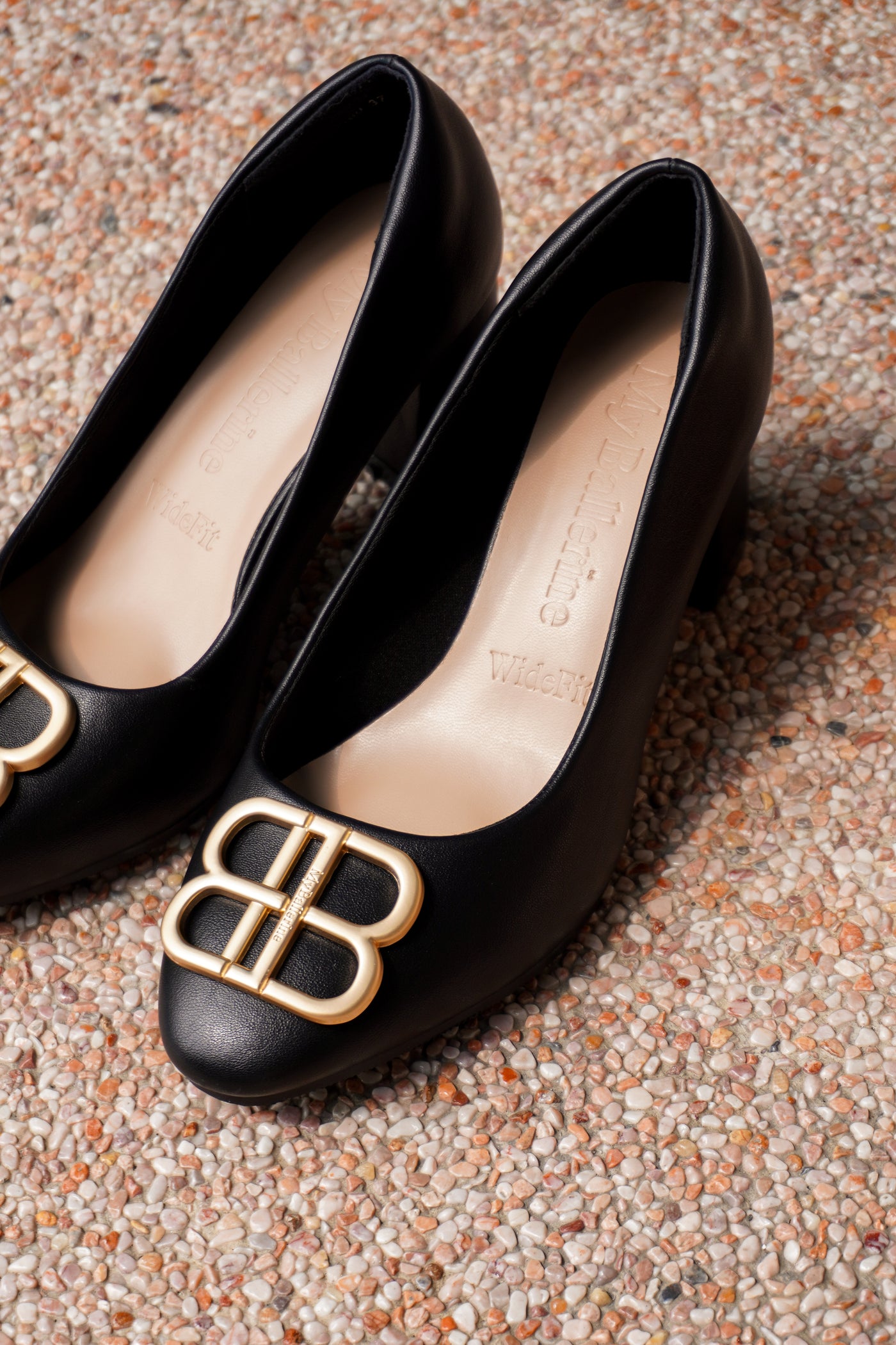Vanessa Wide Feet Comfy Heels In Black