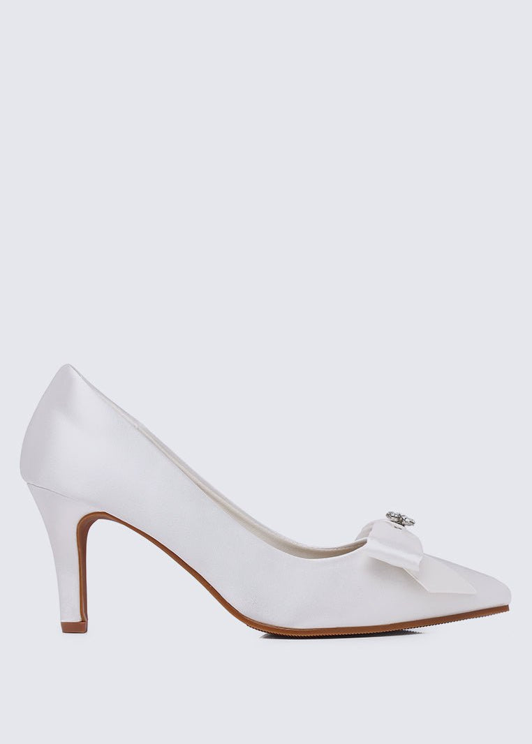 Alexandria Comfy Pumps In Ivory - myballerine