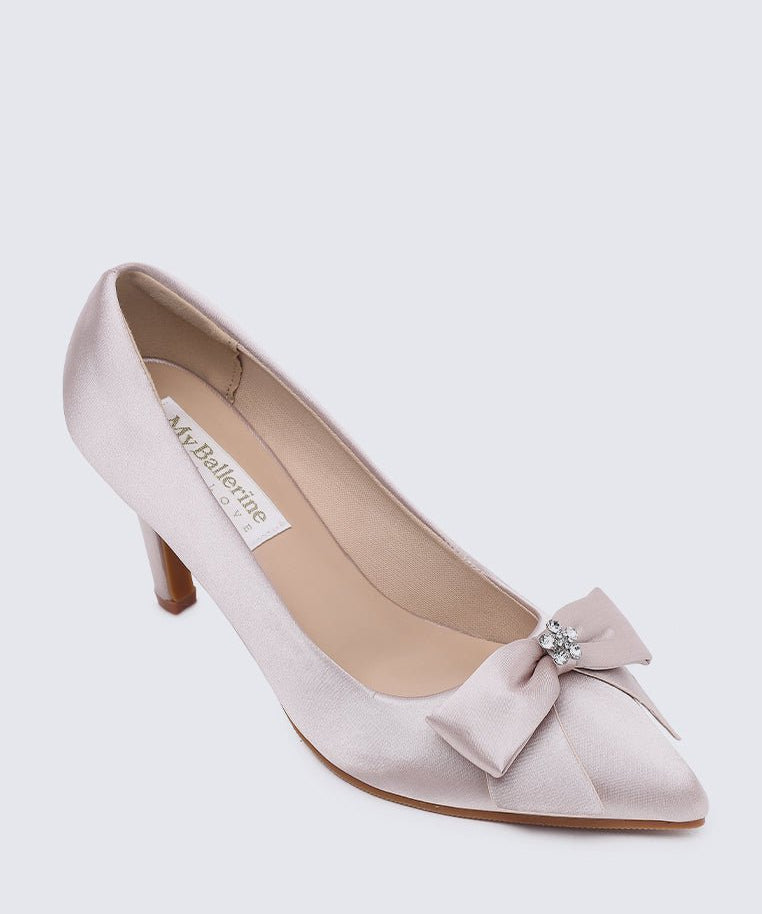 Alexandria Comfy Pumps In Nude - myballerine