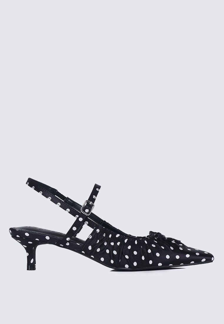 Amora Comfy Heels In BlackHeels - myballerine