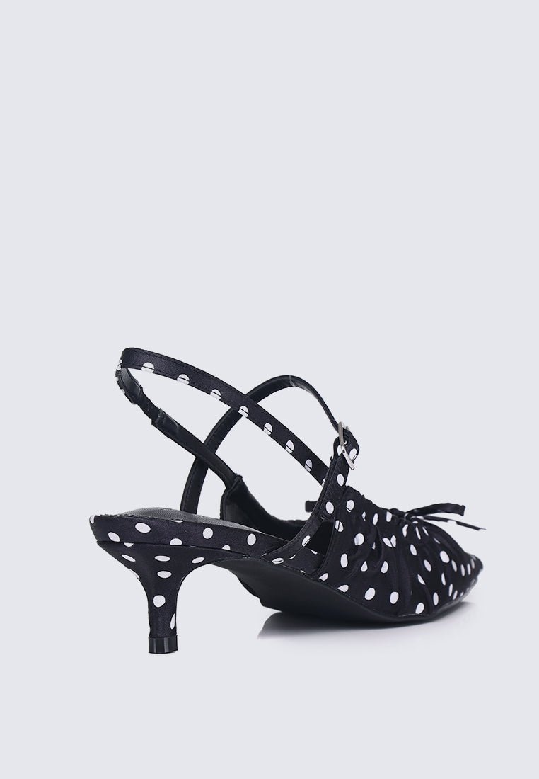 Amora Comfy Heels In BlackHeels - myballerine