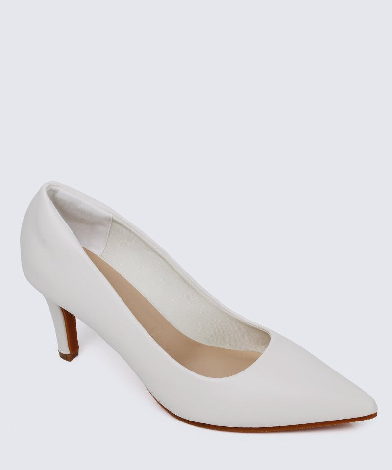 Ashley Comfy Pumps In Off White - myballerine