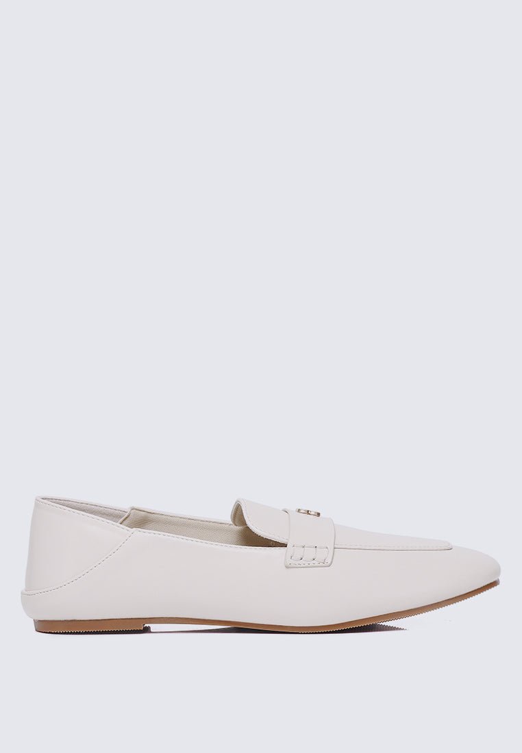 Bonbon Comfy Loafer In BeigeLoafers - myballerine