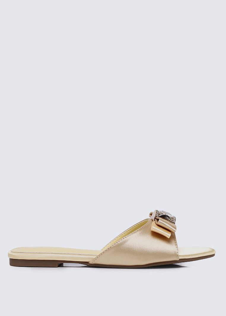 Bowelle Comfy Sandals In Light YellowSandals - myballerine