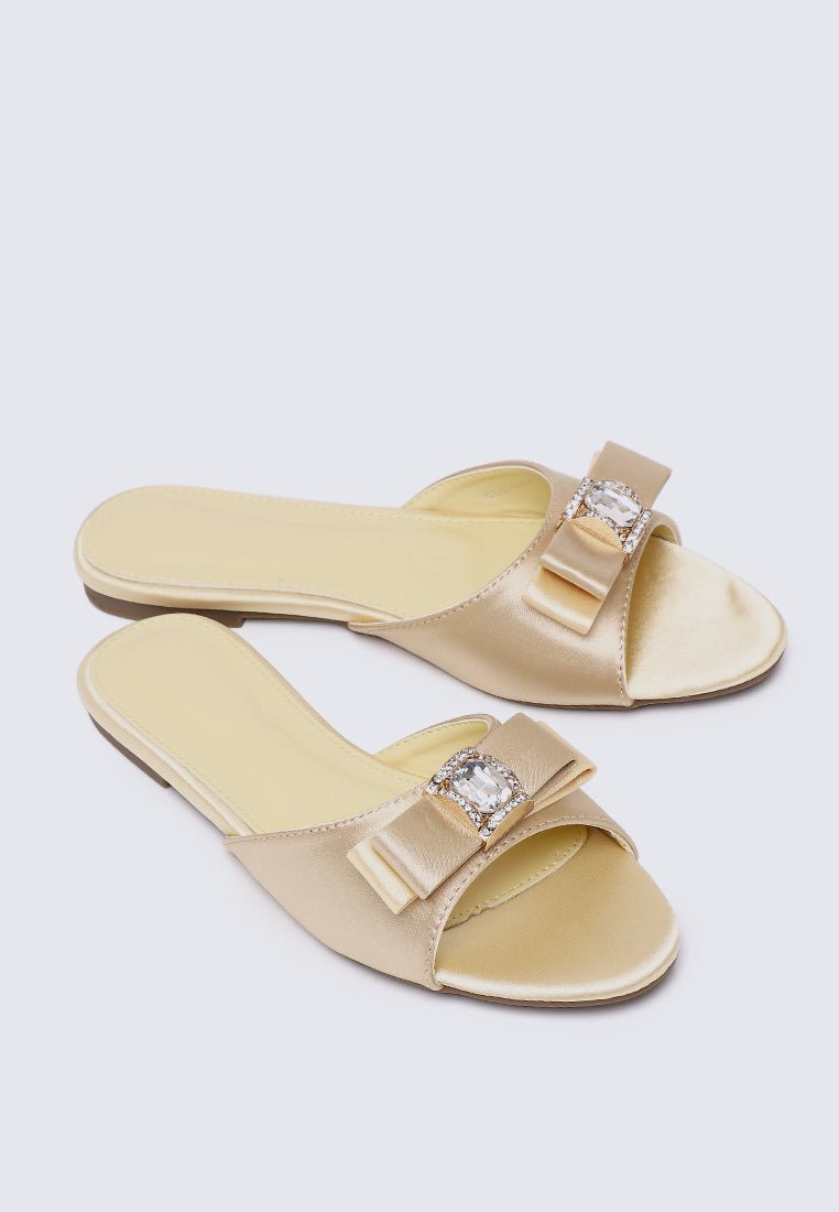 Bowelle Comfy Sandals In Light YellowSandals - myballerine