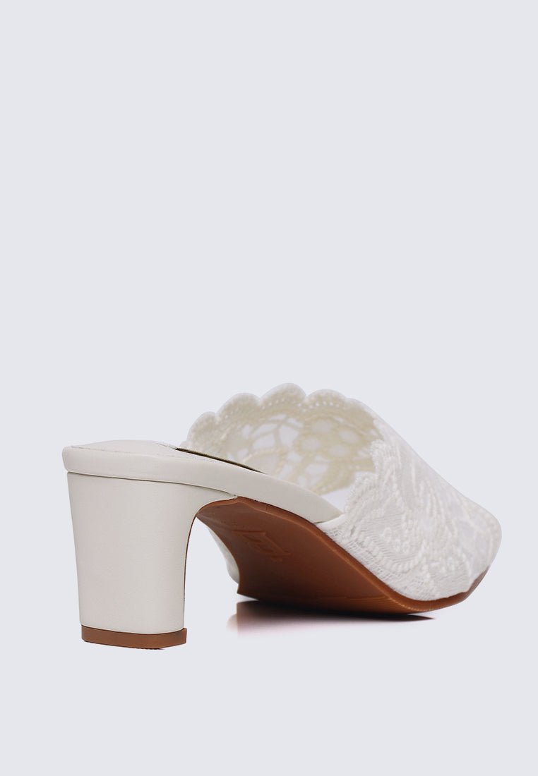 Chloe Comfy Heels In BeigeHeels - myballerine