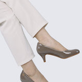 Cindy WideFit Comfy Pumps In TaupeShoes - myballerine