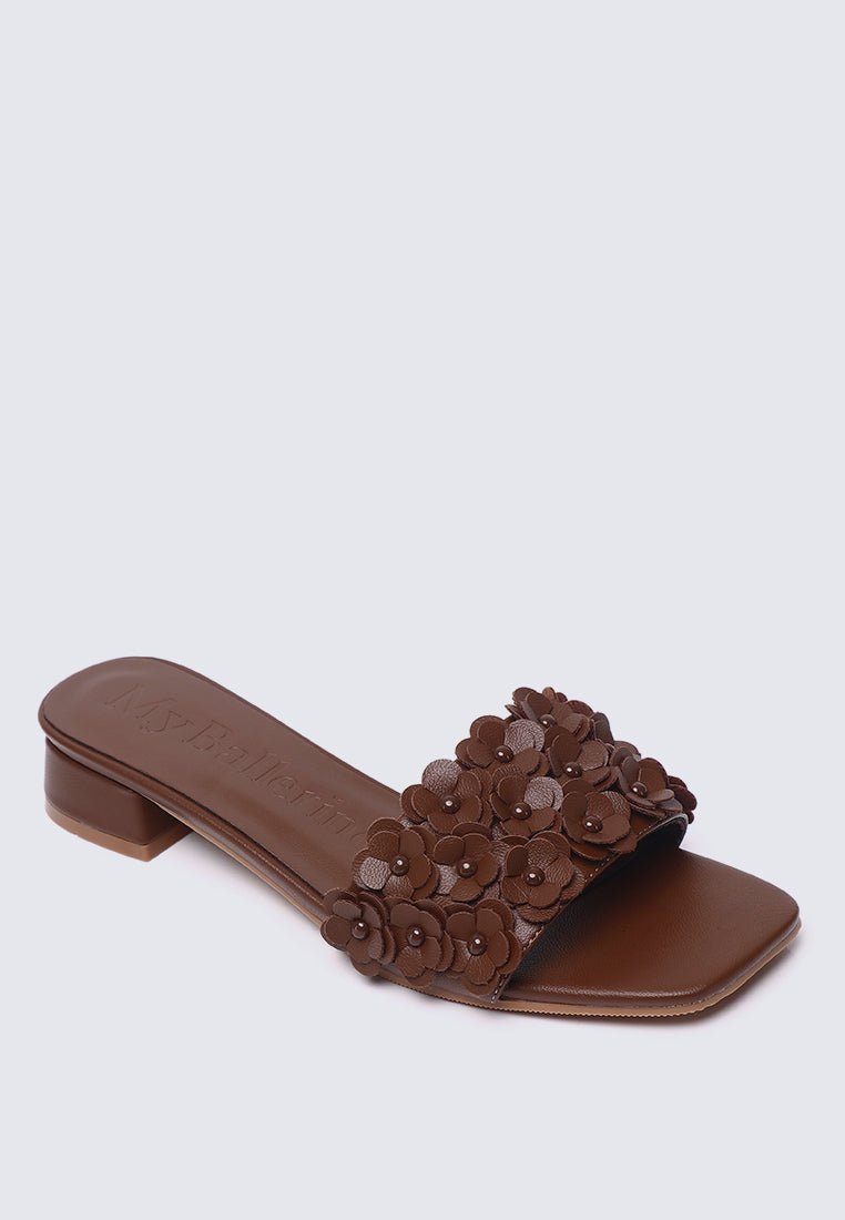Corinne Comfy Sandals In BrownSandals - myballerine