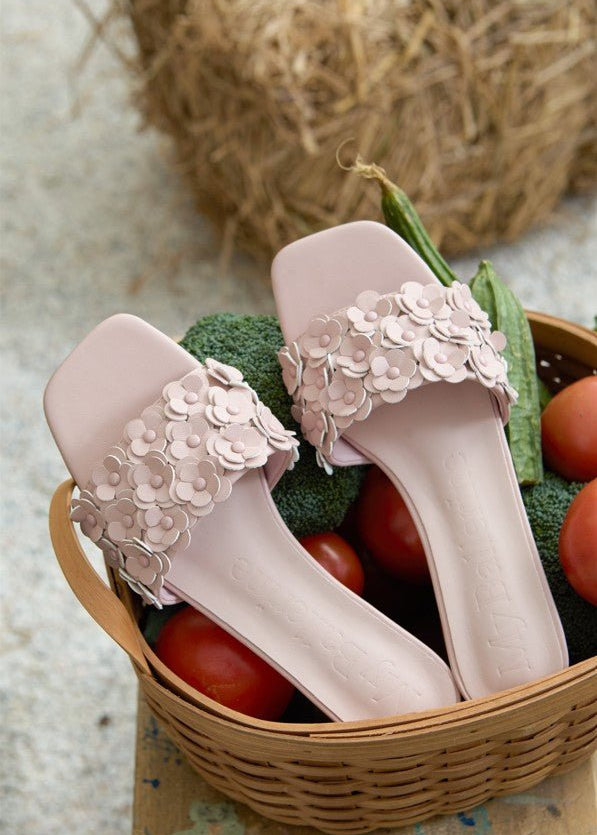 Corinne Comfy Sandals In Nude PinkSandals - myballerine