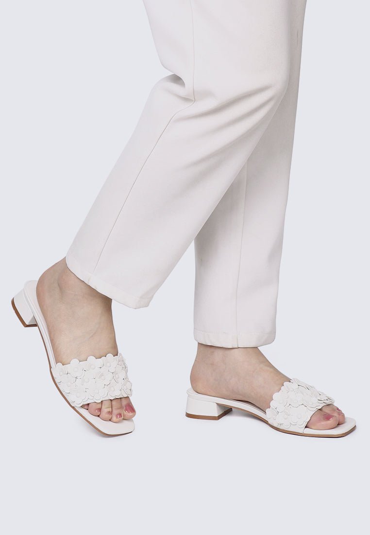 Corinne Comfy Sandals In Off WhiteSandals - myballerine