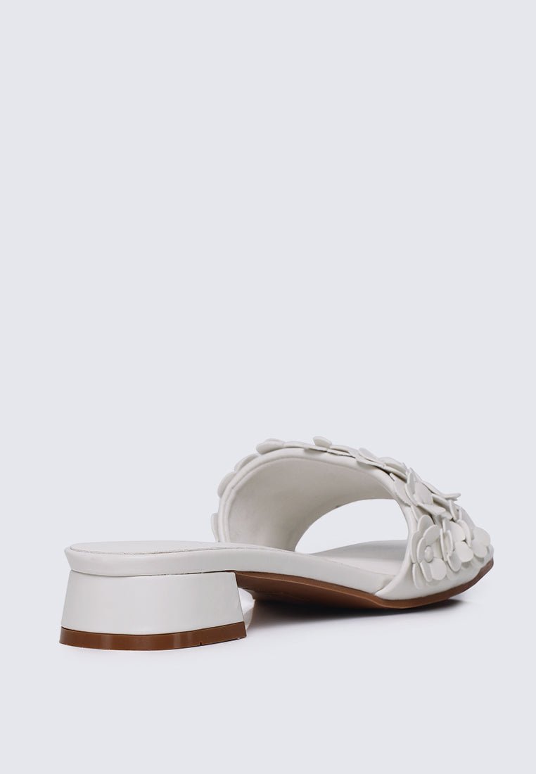 Corinne Comfy Sandals In Off WhiteSandals - myballerine