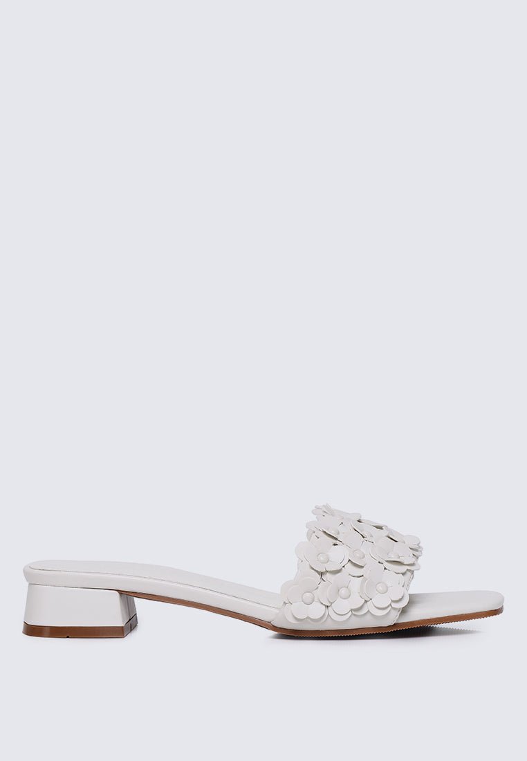 Corinne Comfy Sandals In Off WhiteSandals - myballerine