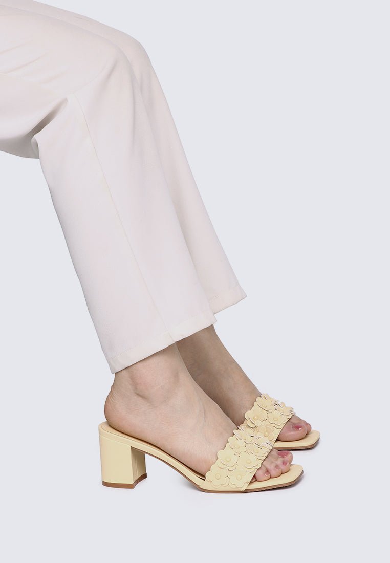 Cyrene Comfy Heels In ButterHeels - myballerine