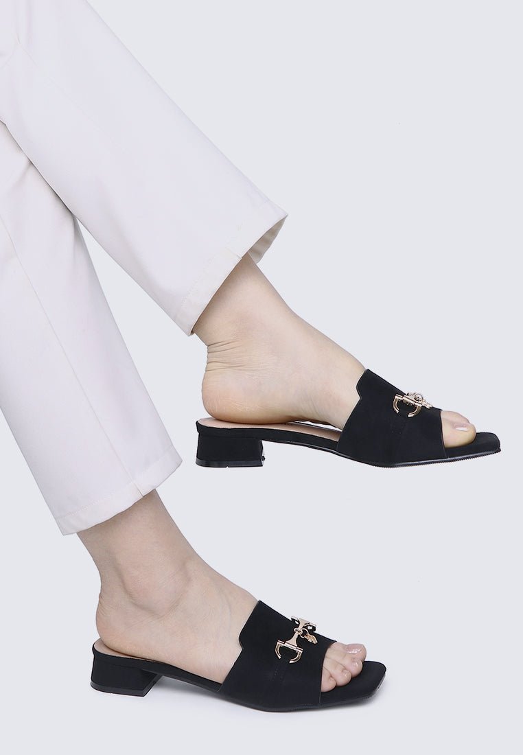Ebony Comfy Sandals In BlackSandals - myballerine