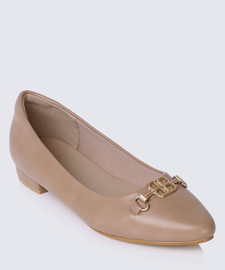Elisa Comfy Pumps In AlmondShoes - myballerine