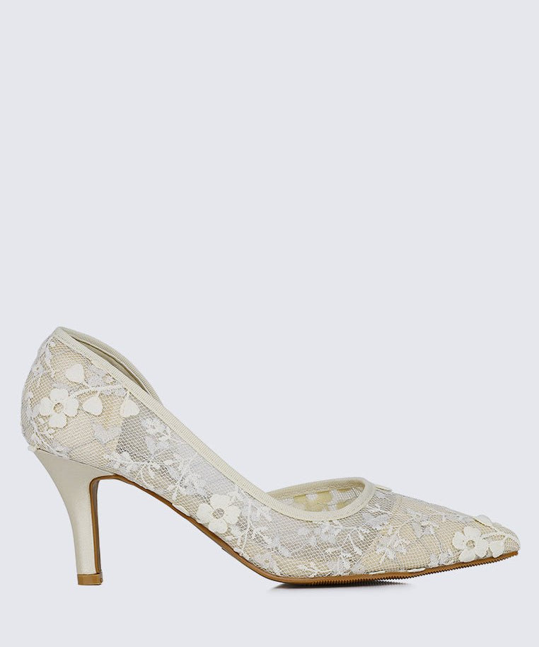 Giana Comfy Pumps In BeigeShoes - myballerine
