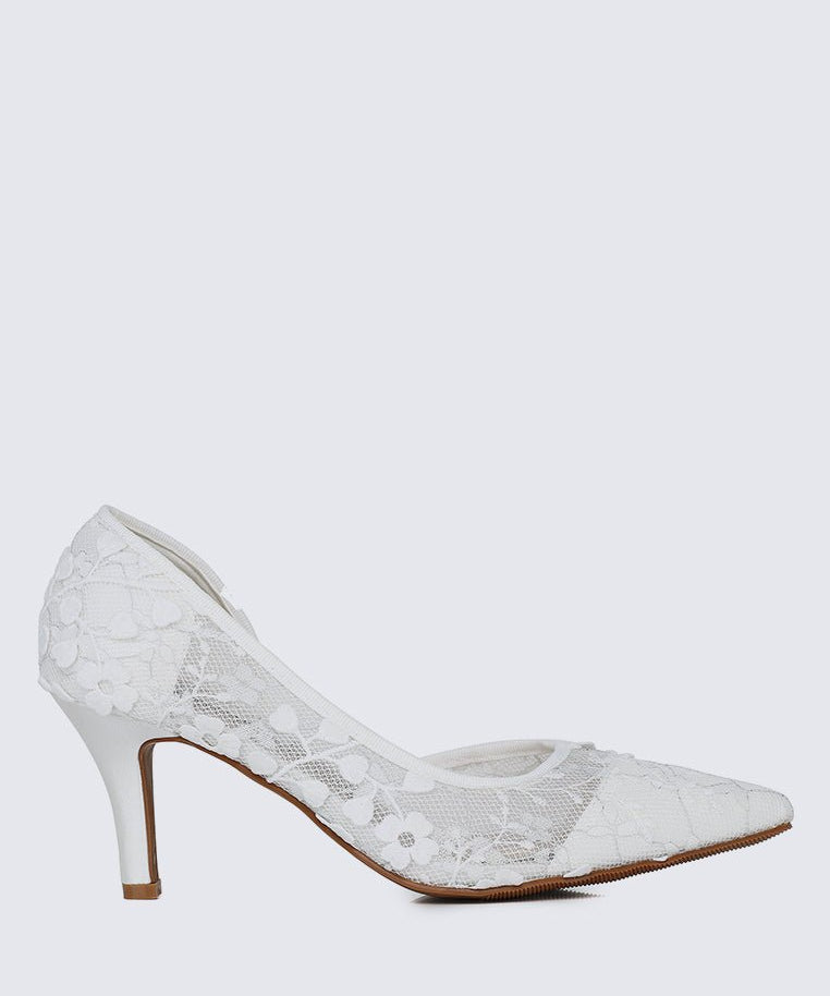 Giana Comfy Pumps In WhiteShoes - myballerine