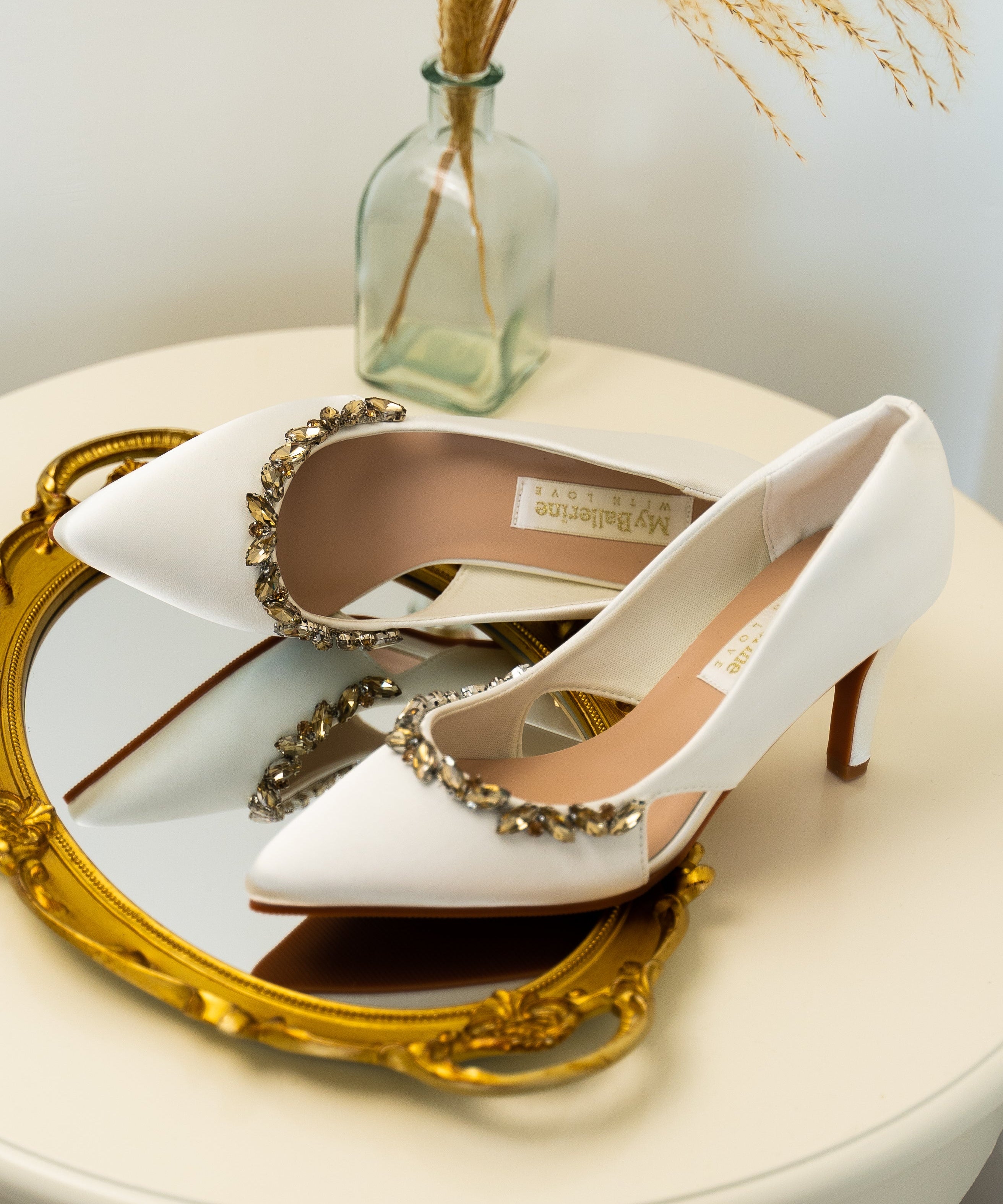 Gisele Comfy Pumps In IvoryShoes - myballerine