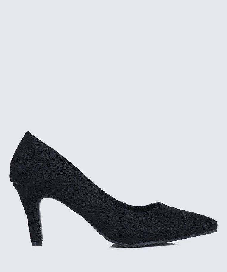 Hadria Comfy Pumps In BlackShoes - myballerine