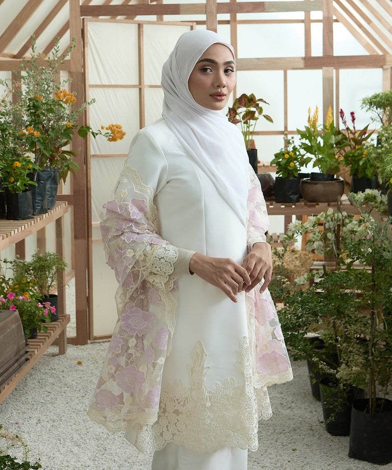 Kamelia Selendang Premium Scarves In PurpleSelendang - myballerine