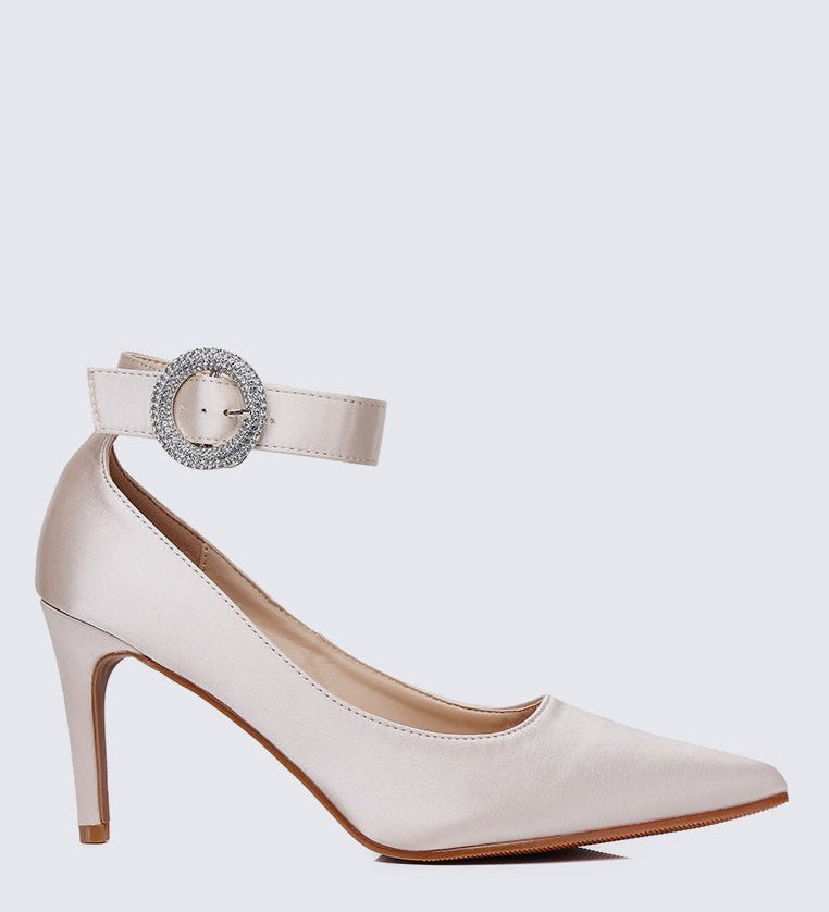 Lyla Comfy Pumps In ChampagneShoes - myballerine