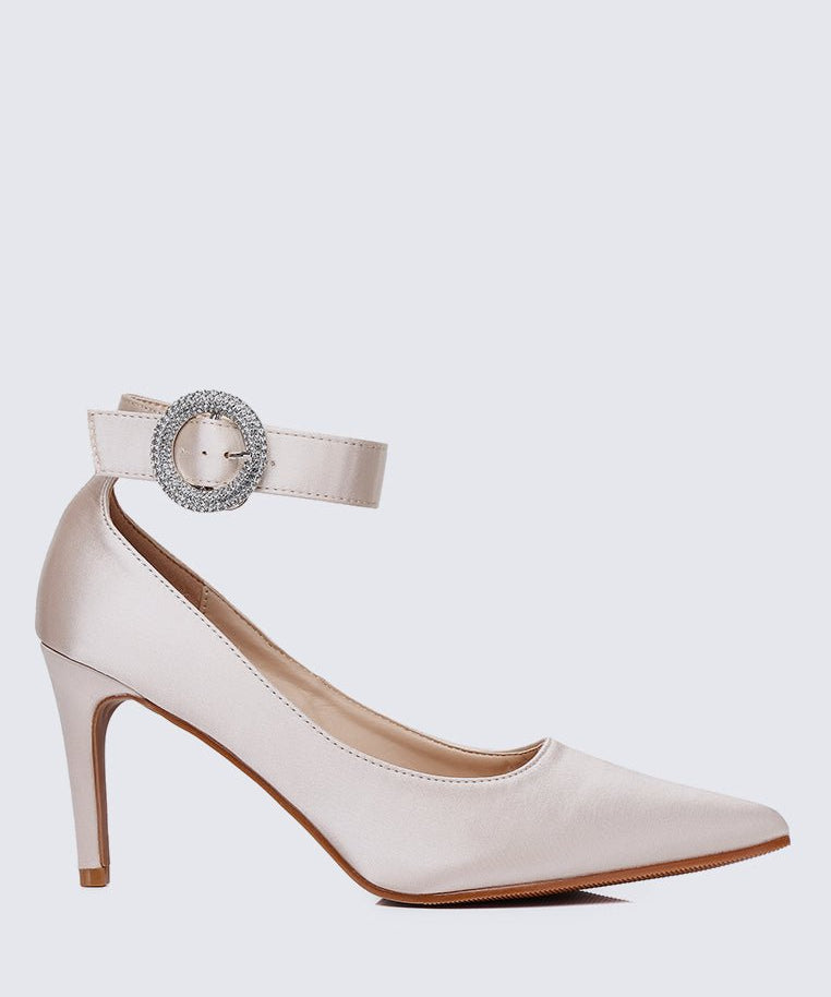 Lyla Comfy Pumps In ChampagneShoes - myballerine