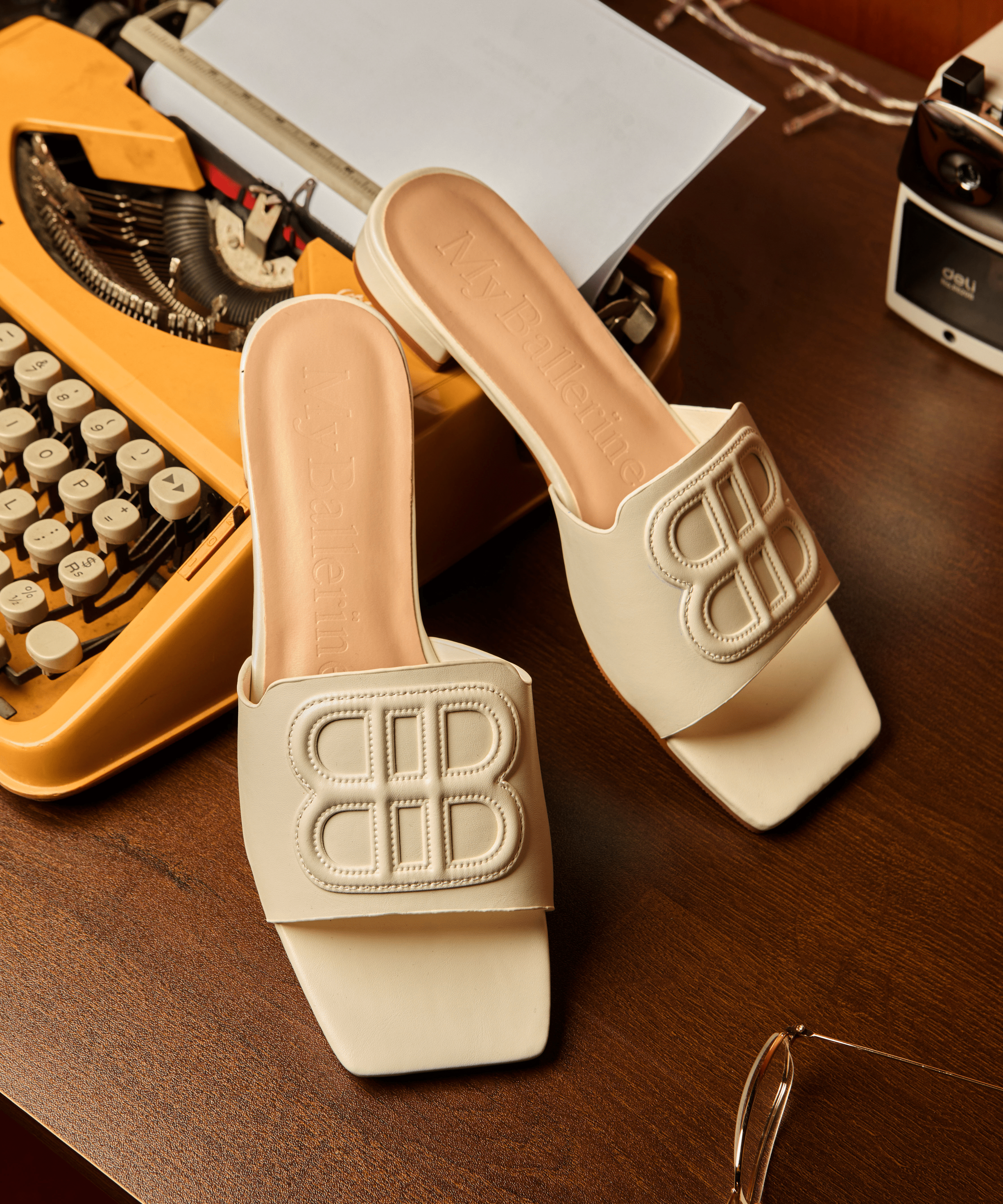 Michelle Comfy Sandals In WhiteShoes - myballerine
