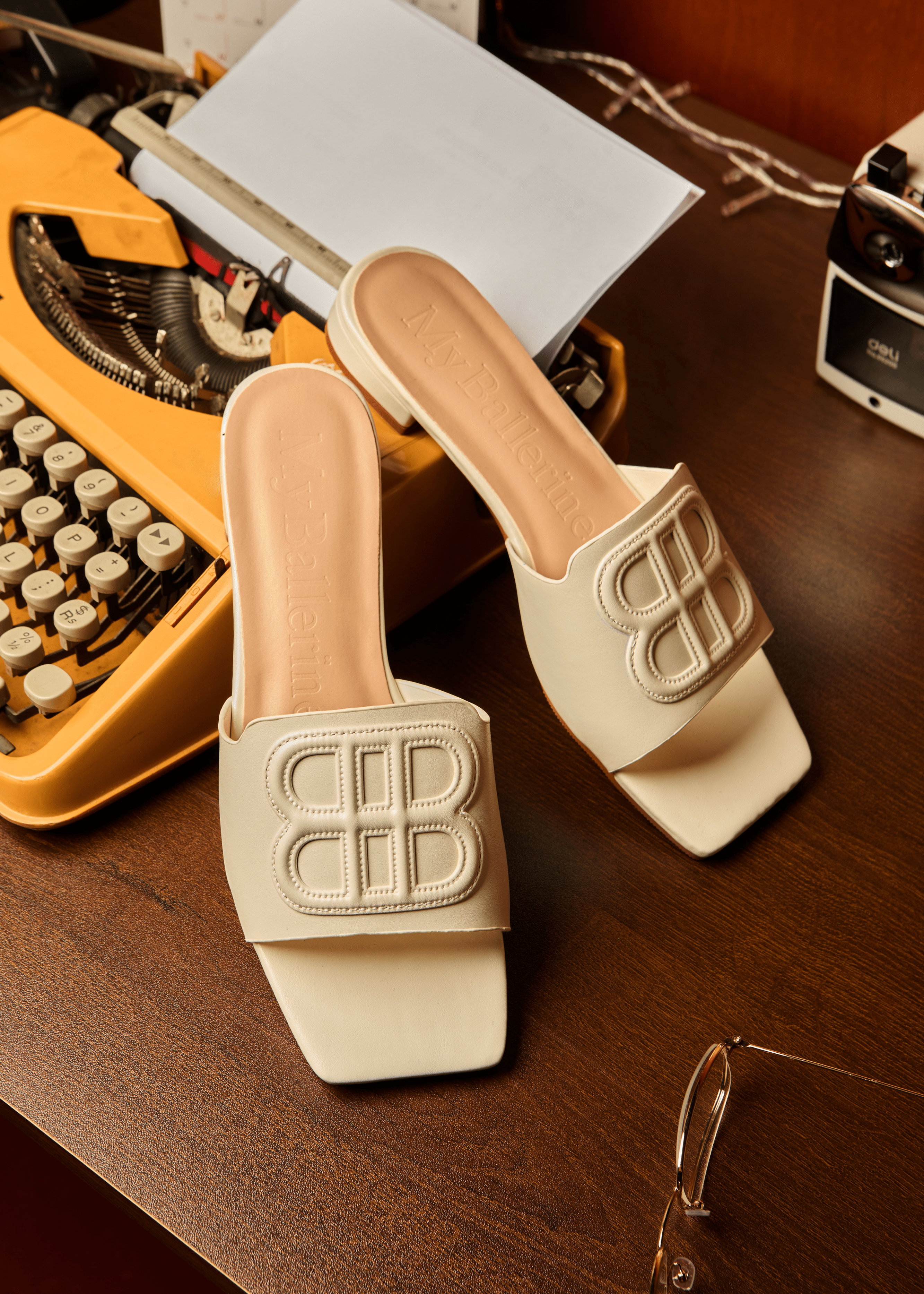 Michelle Comfy Sandals In WhiteShoes - myballerine