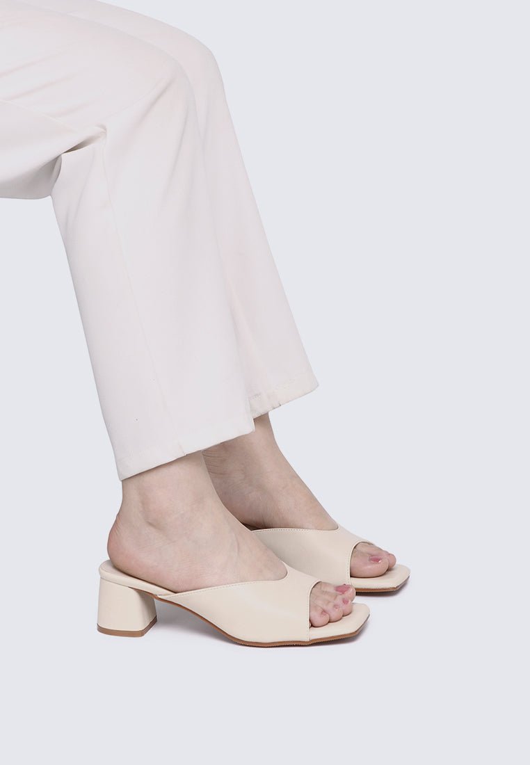 Nami Ultra WideFit Comfy Heels In BeigeHeels - myballerine