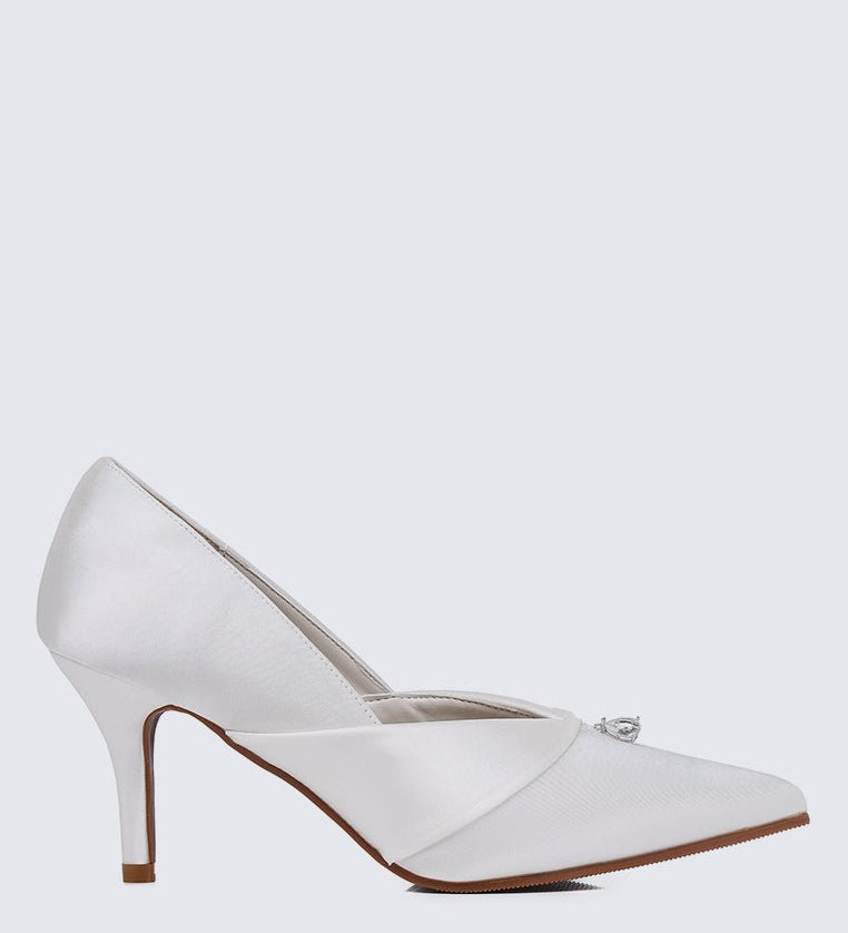Rosaline Comfy Pumps In Off White - myballerine